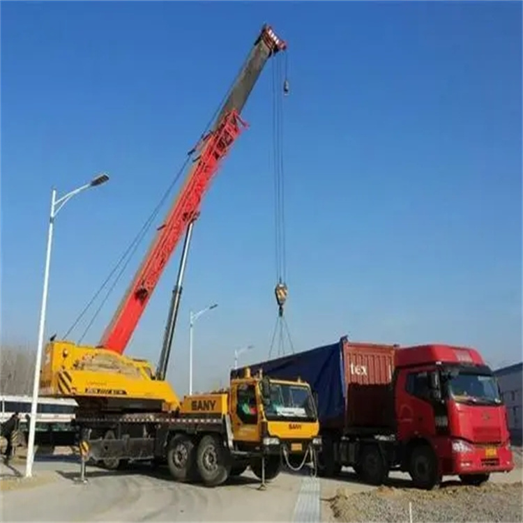 平乡吊车出租吊装大件的时候的注意事项